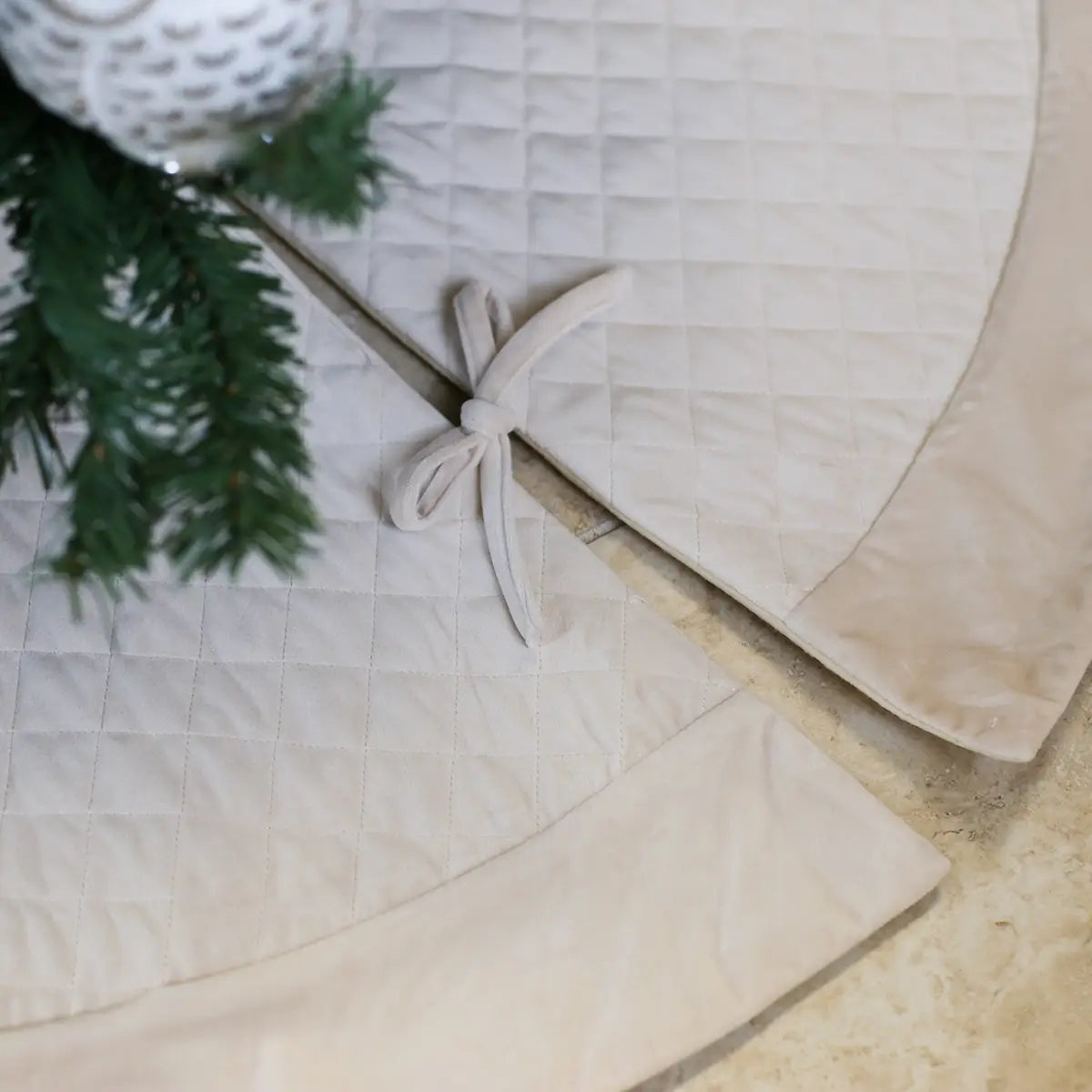 Cream Quilted Tree Skirt