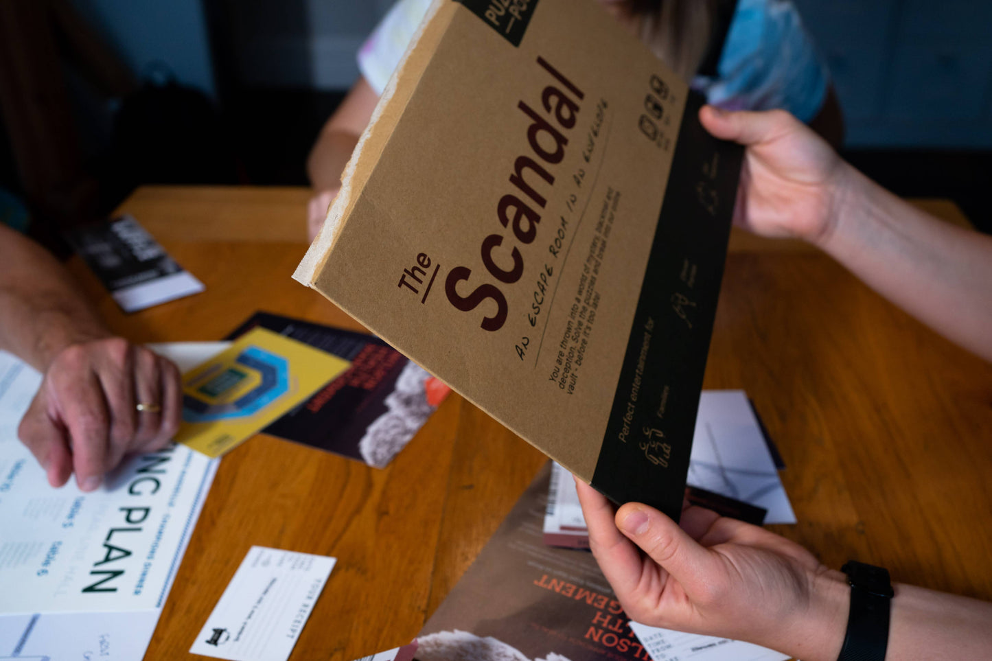 Escape Room in An Envelope: Dinner Party Board Game