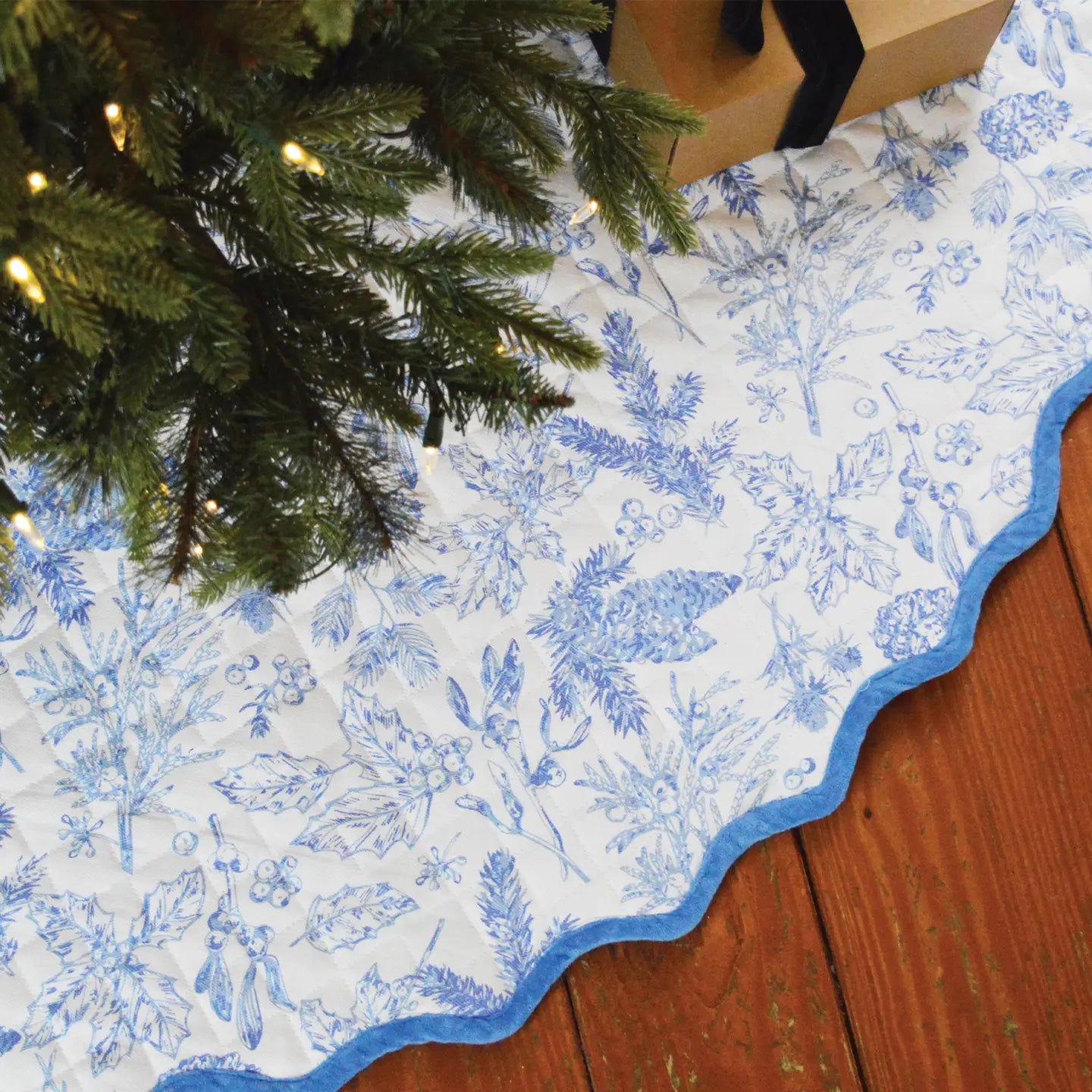 Blue Foliage Quilted Tree Skirt